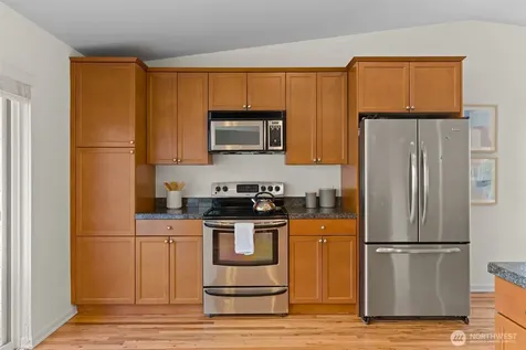16639 SE 26th Place Bellevue WA 98008