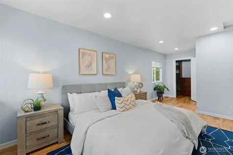 16639 SE 26th Place Bellevue WA 98008