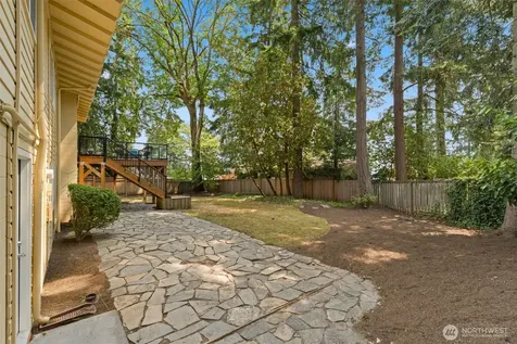 16639 SE 26th Place Bellevue WA 98008