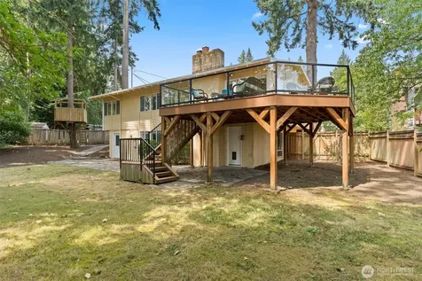 16639 SE 26th Place Bellevue WA 98008