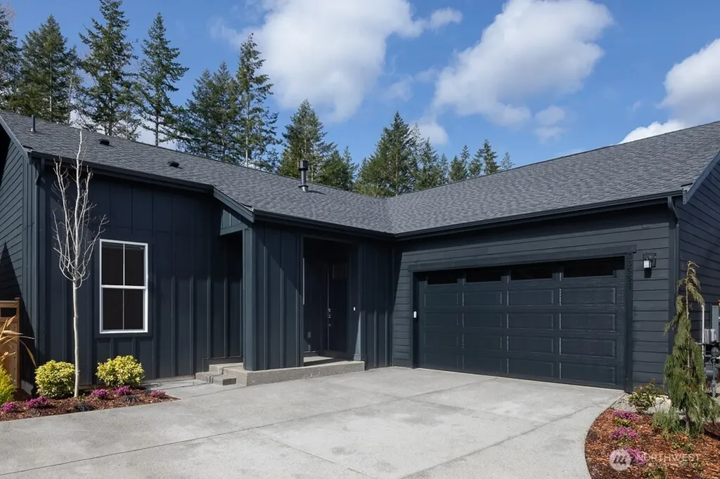 34103 Buckeye Avenue SE Black Diamond WA 98010