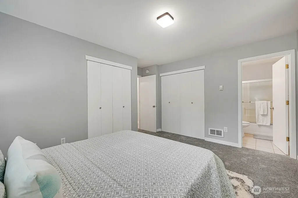52 Penny Lane Port Townsend WA 98368