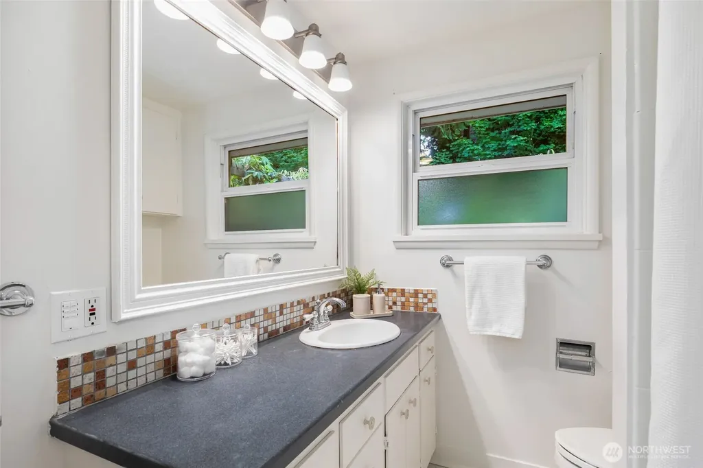 9602 26th Avenue NW Seattle WA 98117