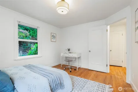 9602 26th Avenue NW Seattle WA 98117