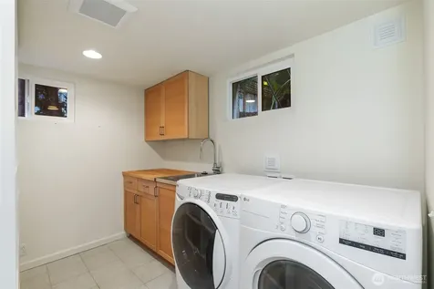 9602 26th Avenue NW Seattle WA 98117