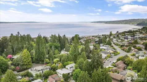 9602 26th Avenue NW Seattle WA 98117