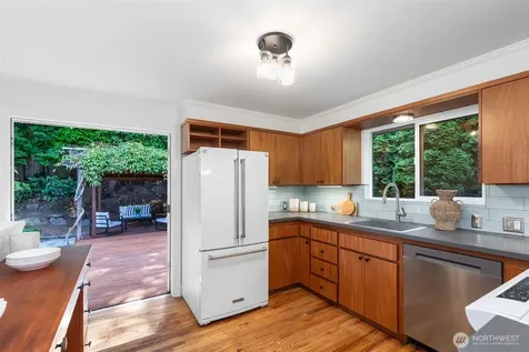 9602 26th Avenue NW Seattle WA 98117
