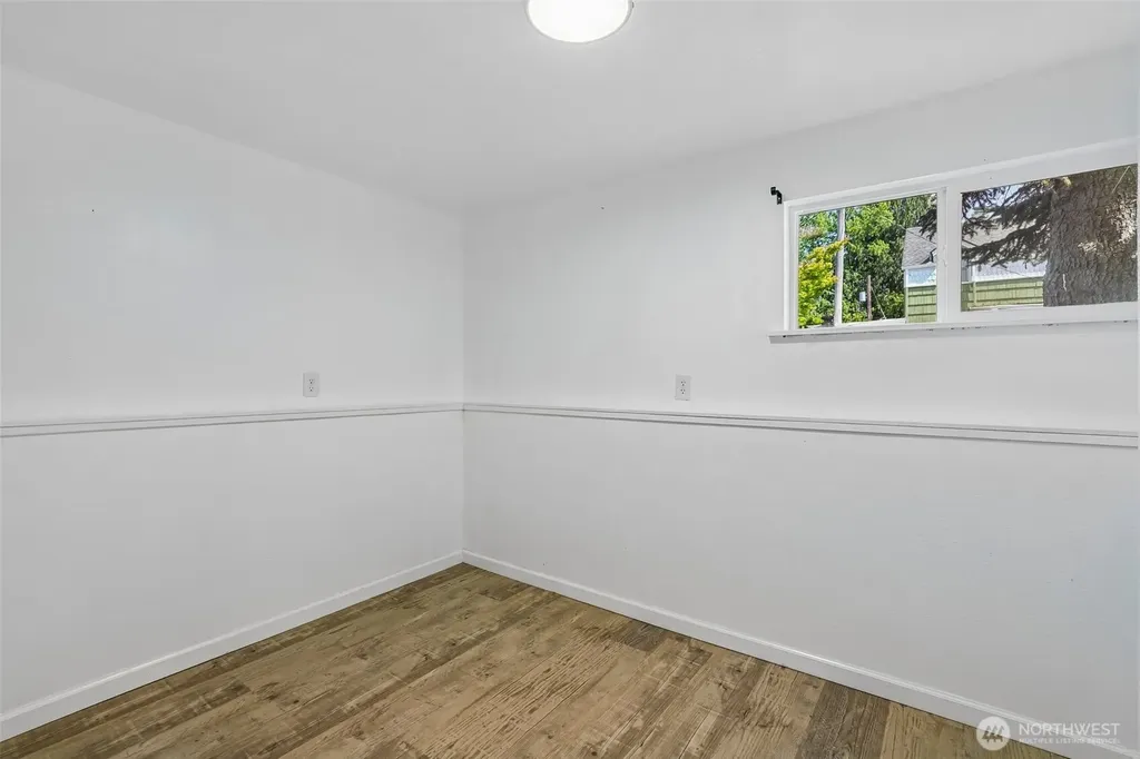 807 Columbia Street Kelso WA 98626