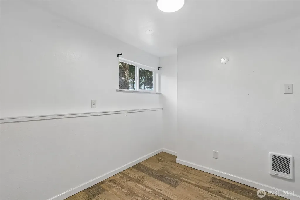 807 Columbia Street Kelso WA 98626