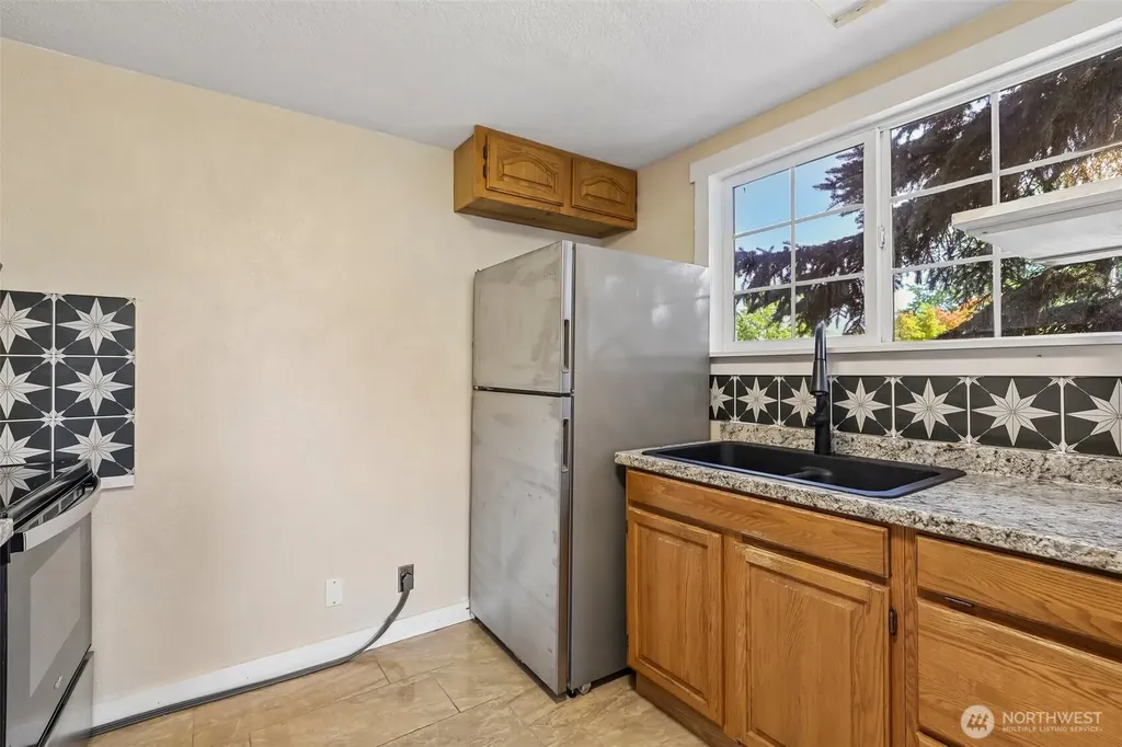 807 Columbia Street Kelso WA 98626