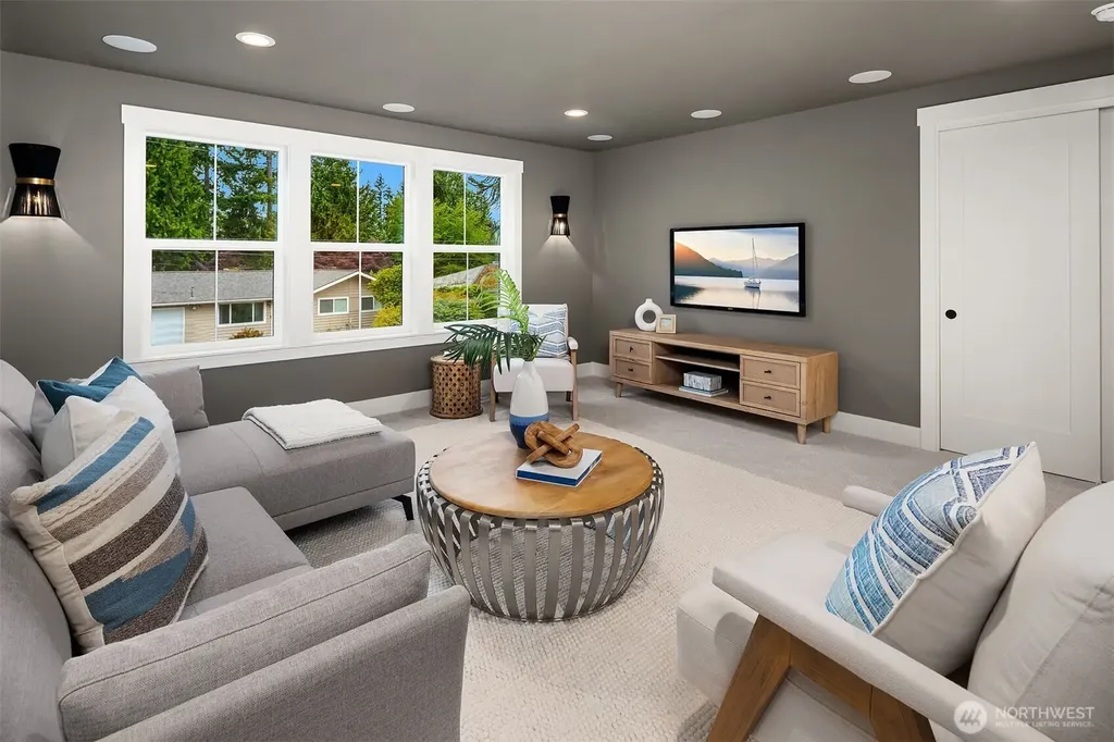 816 165th Avenue NE Bellevue WA 98008