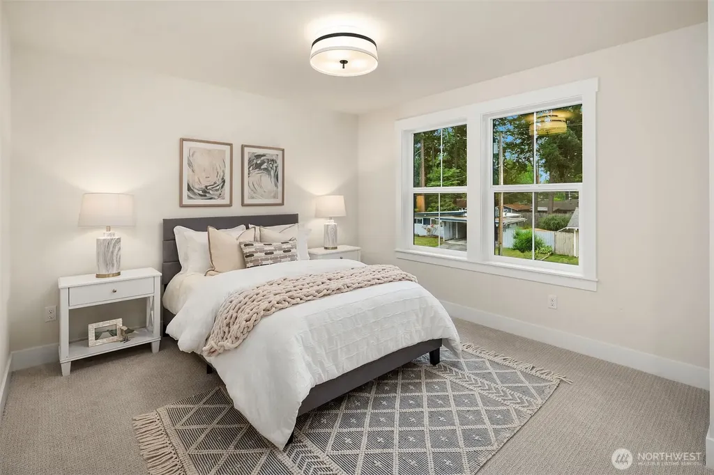 816 165th Avenue NE Bellevue WA 98008