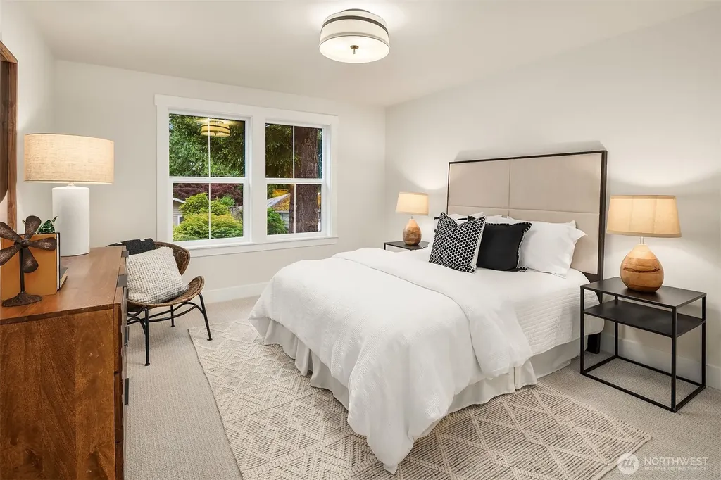 816 165th Avenue NE Bellevue WA 98008