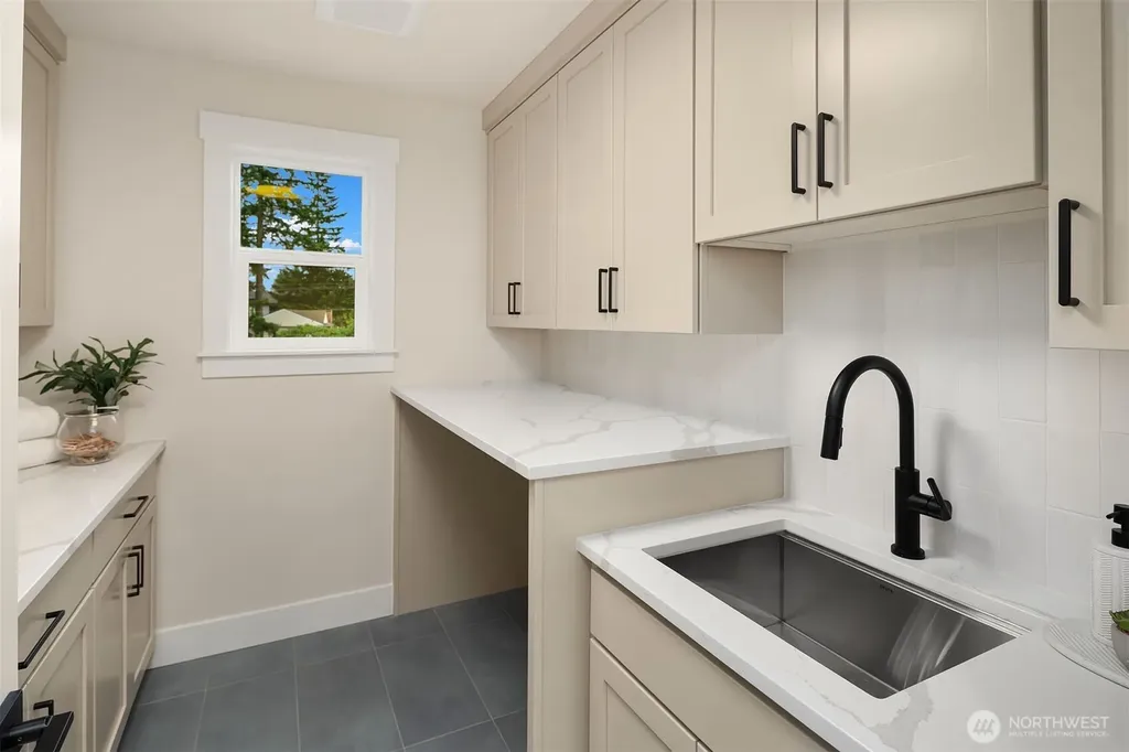 816 165th Avenue NE Bellevue WA 98008