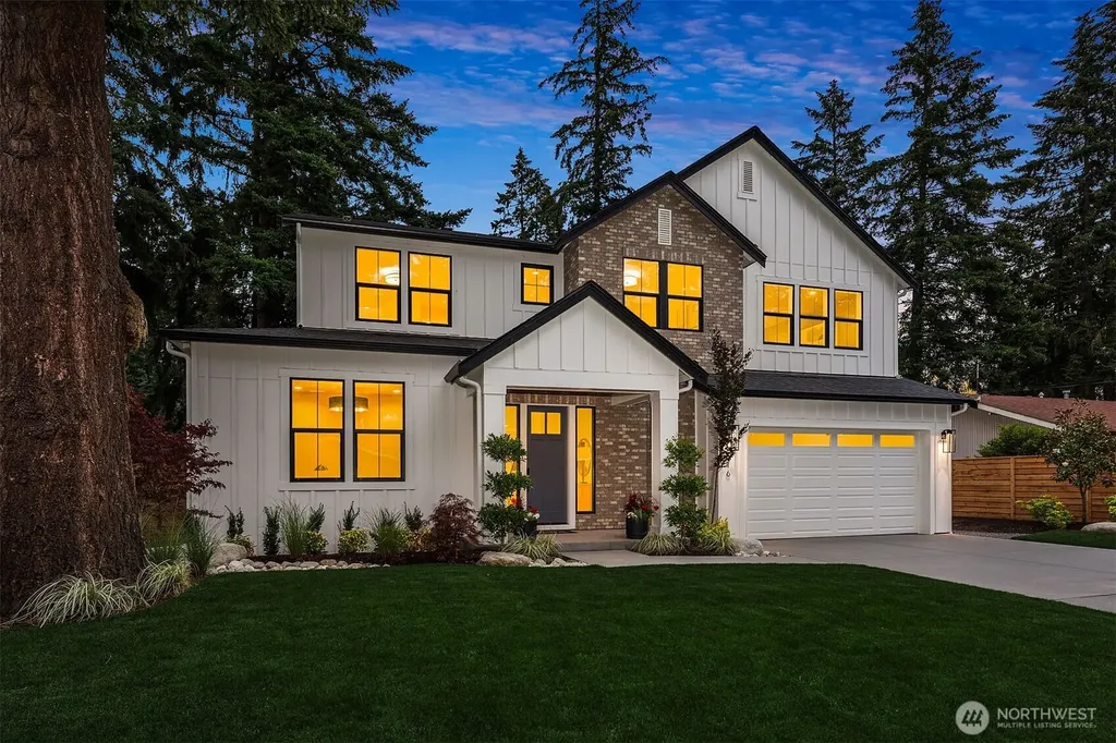 816 165th Avenue NE Bellevue WA 98008