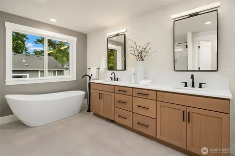 816 165th Avenue NE Bellevue WA 98008