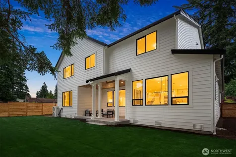 816 165th Avenue NE Bellevue WA 98008