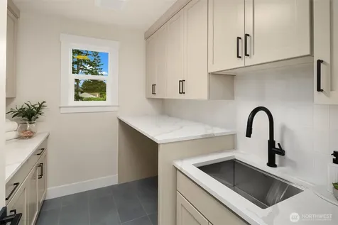 816 165th Avenue NE Bellevue WA 98008
