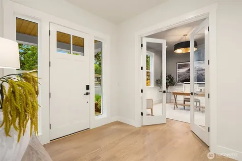 816 165th Avenue NE Bellevue WA 98008