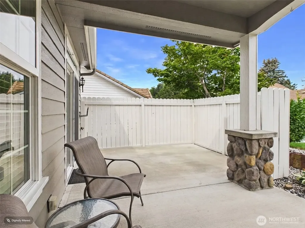 1494 Eastmont Avenue East Wenatchee WA 98802