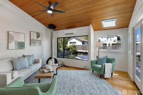 2822 Boyer Avenue E Seattle WA 98102