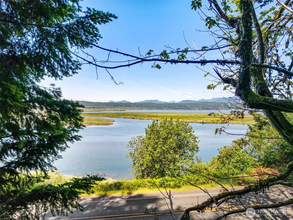 3692 E State Route 106 Union WA 98592