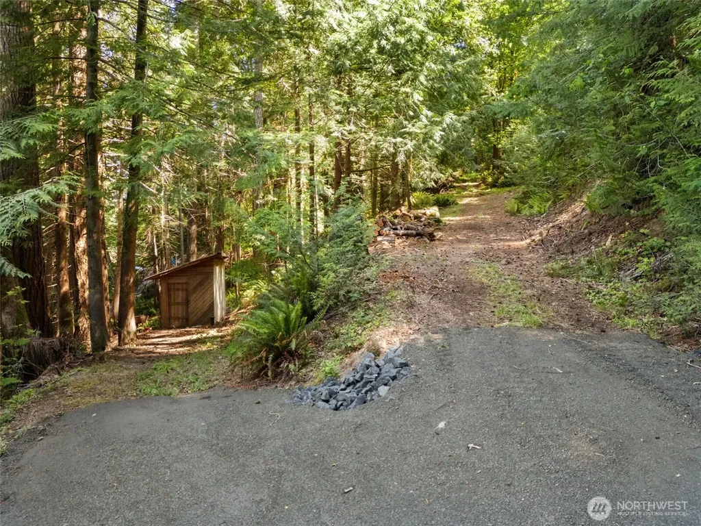 3692 E State Route 106 Union WA 98592