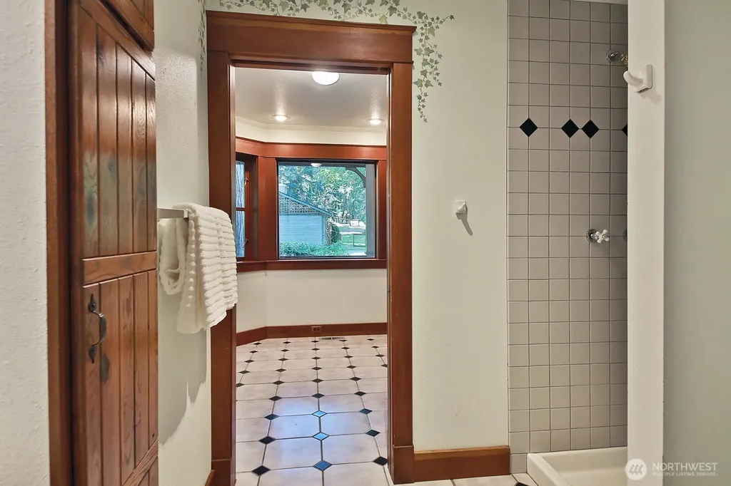 7391 Tauscher Road Clinton WA 98236