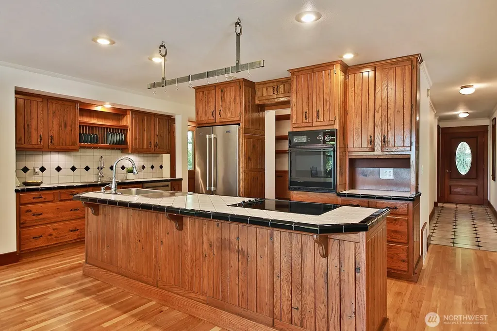 7391 Tauscher Road Clinton WA 98236