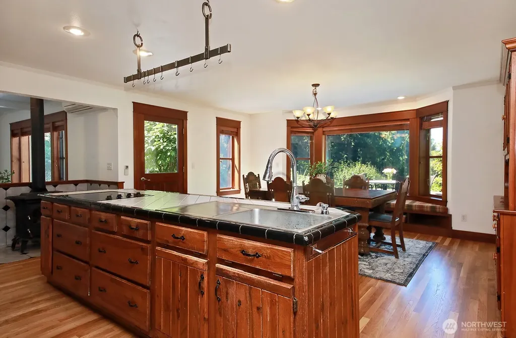7391 Tauscher Road Clinton WA 98236