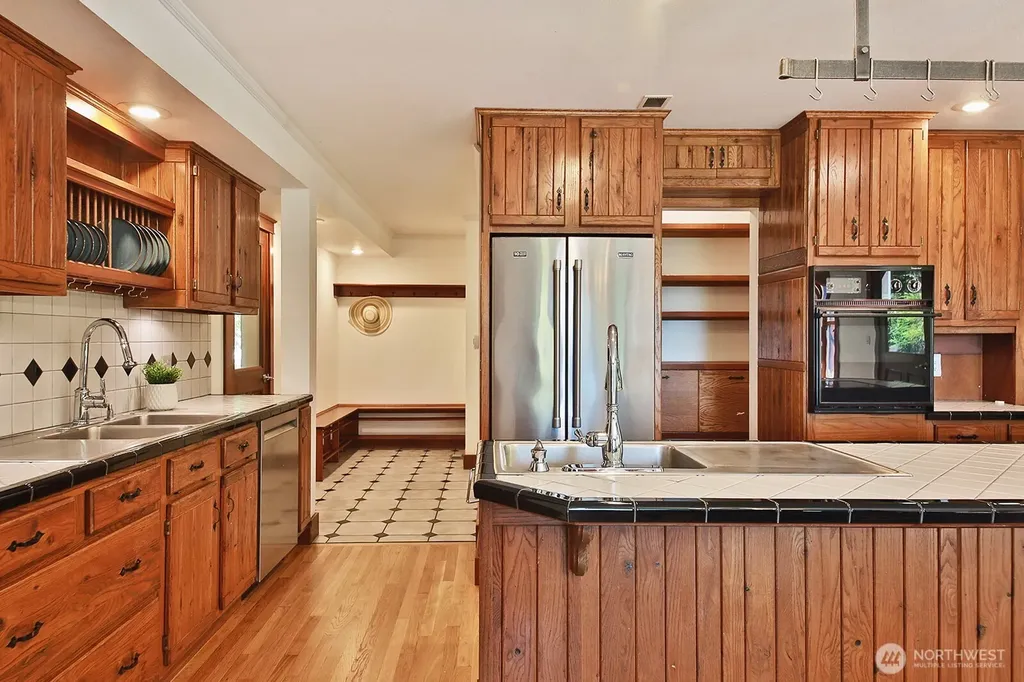 7391 Tauscher Road Clinton WA 98236