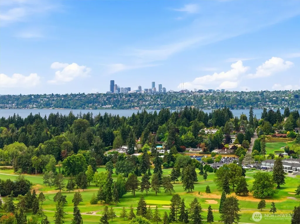8900 NE 16th Street Clyde Hill WA 98004