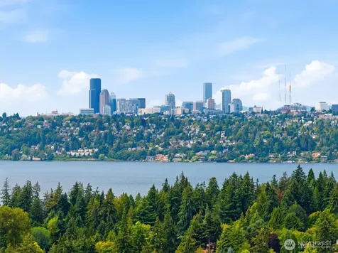 8900 NE 16th Street Clyde Hill WA 98004