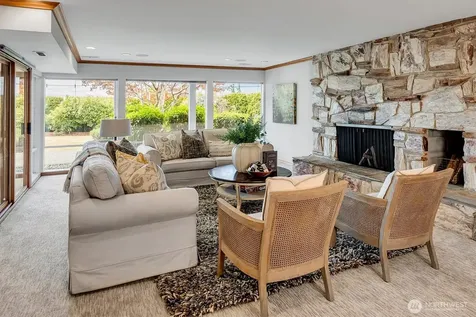 8900 NE 16th Street Clyde Hill WA 98004