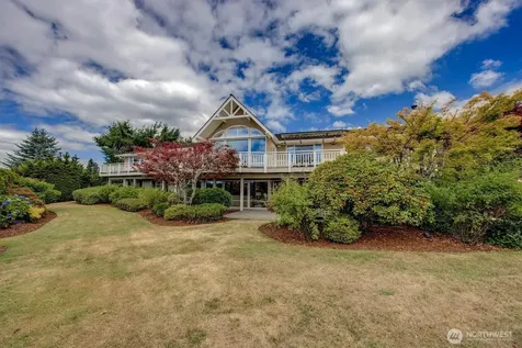 8900 NE 16th Street Clyde Hill WA 98004