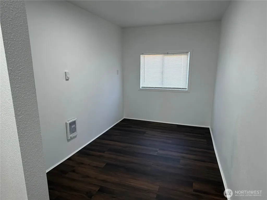 816 Perry Avenue Hoquiam WA 98550