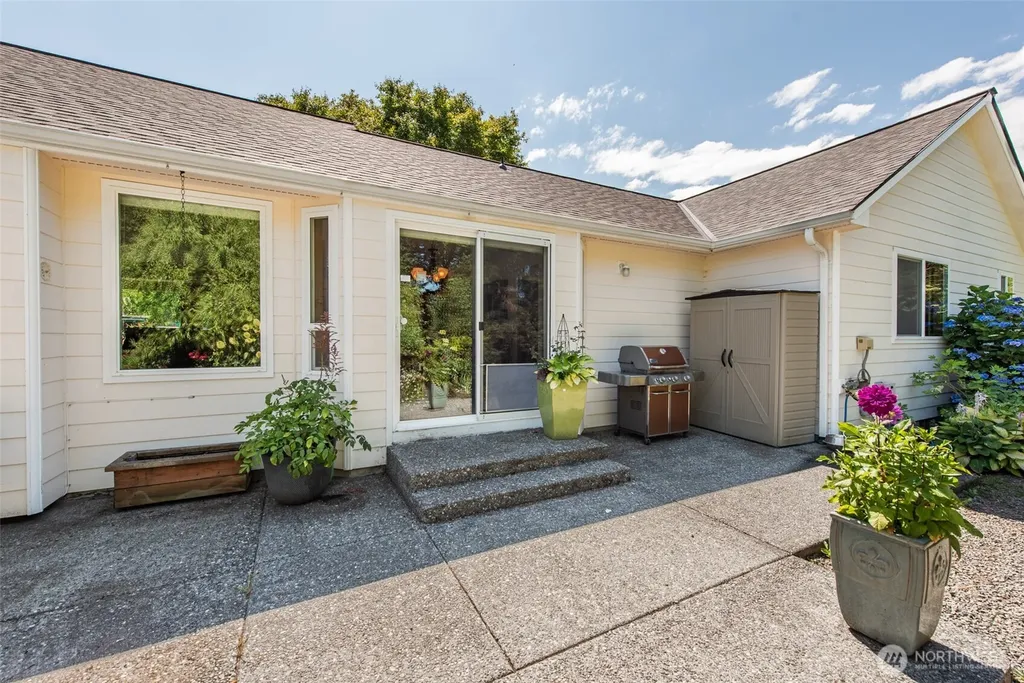 81 Eastgate Place Sequim WA 98382