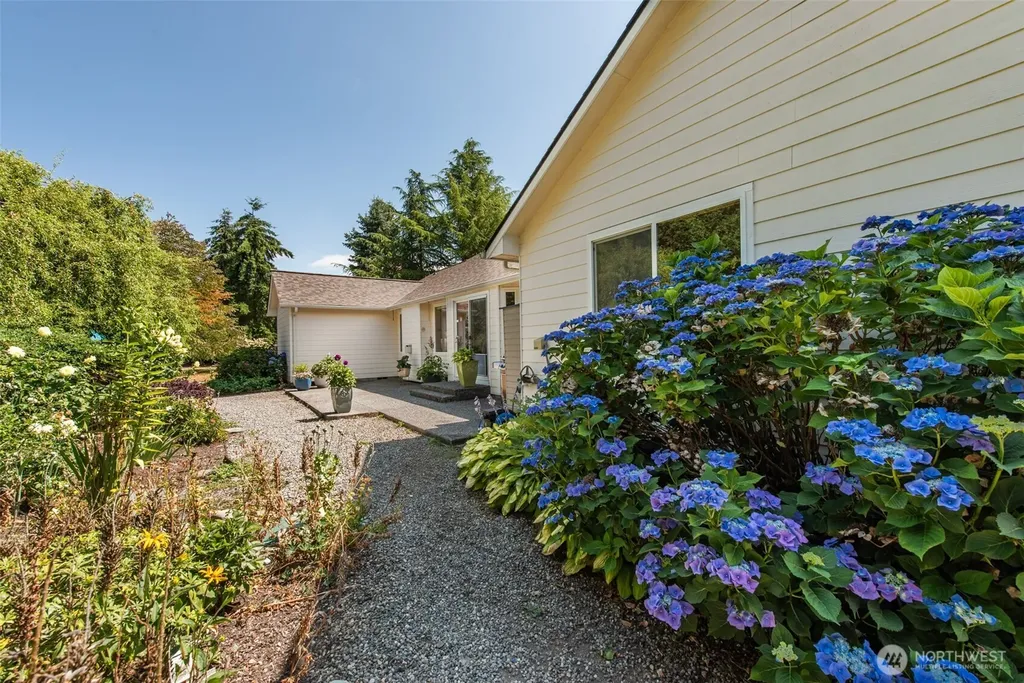 81 Eastgate Place Sequim WA 98382