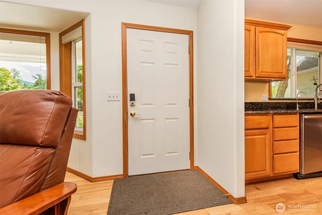 81 Eastgate Place Sequim WA 98382