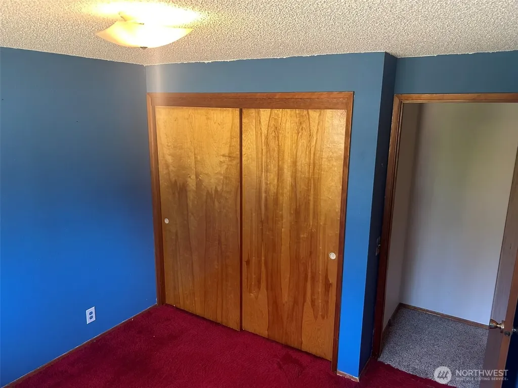 14428 31st Avenue S Seatac WA 98168