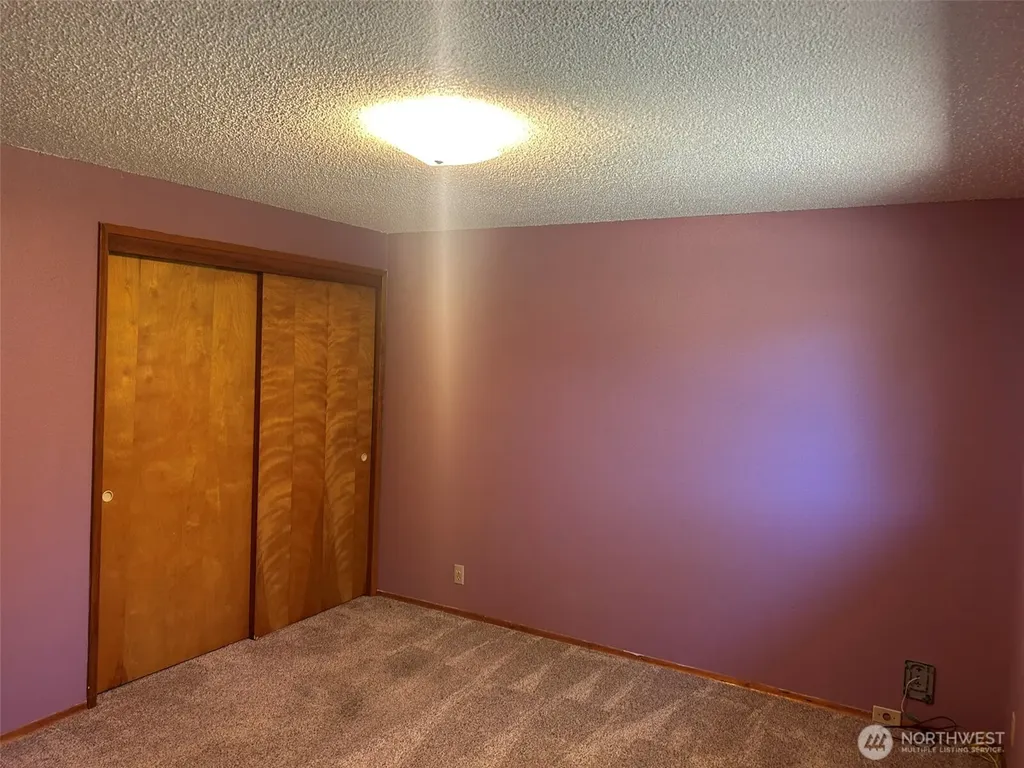 14428 31st Avenue S Seatac WA 98168