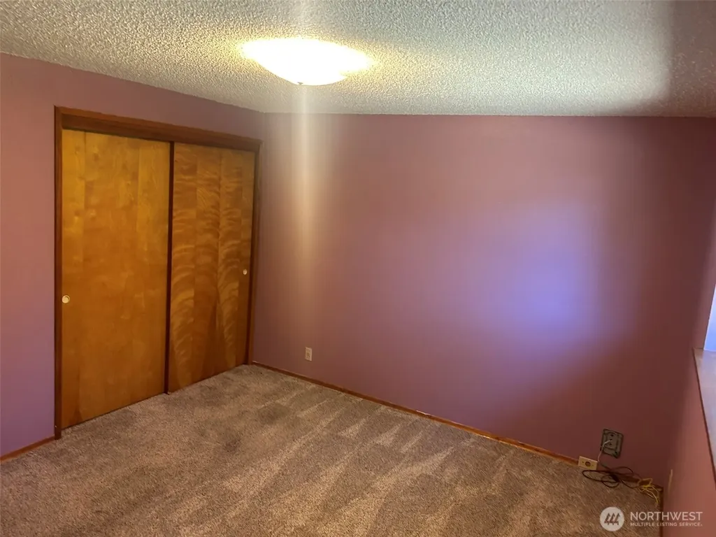 14428 31st Avenue S Seatac WA 98168