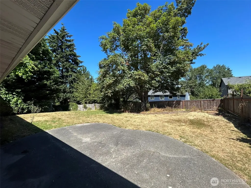 14428 31st Avenue S Seatac WA 98168