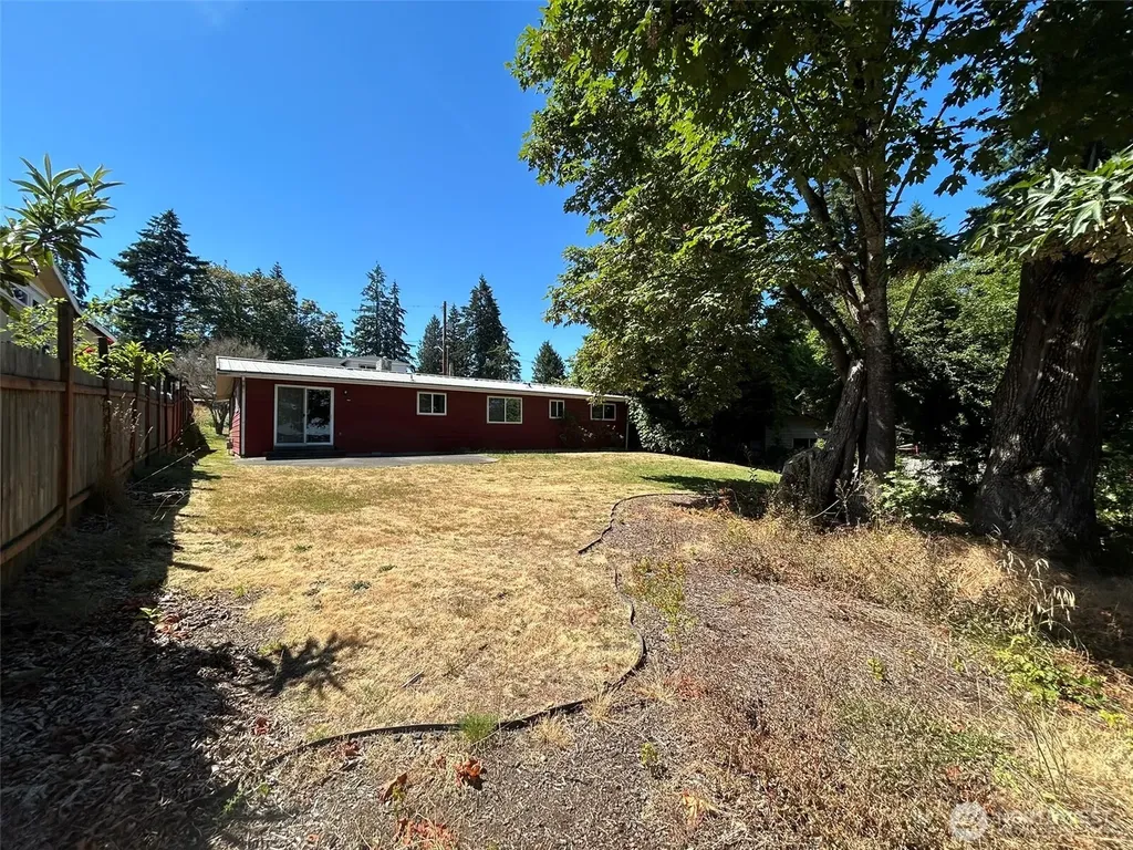 14428 31st Avenue S Seatac WA 98168