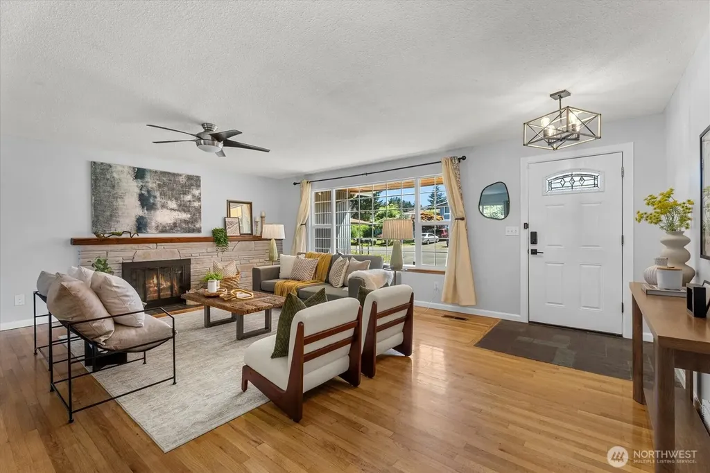 21639 104th Place SE Kent WA 98031