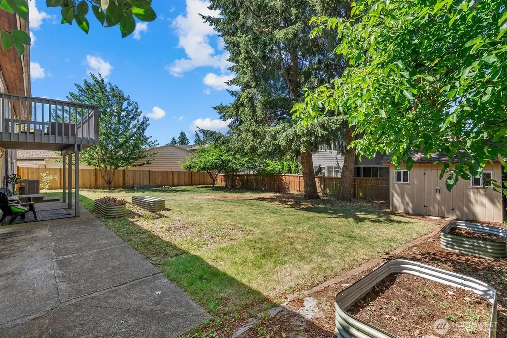 21639 104th Place SE Kent WA 98031