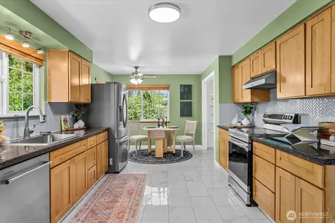 21639 104th Place SE Kent WA 98031