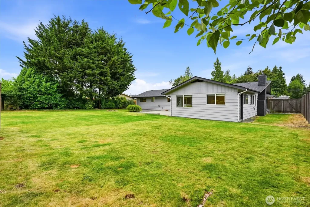 2111 93rd Drive SE Lake Stevens WA 98258