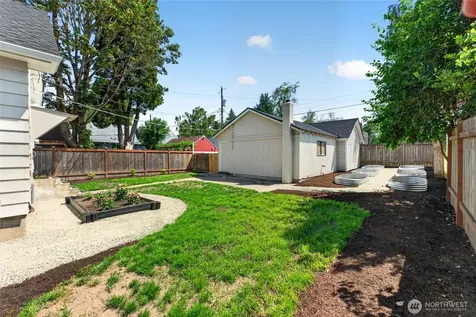 2910 N 9th Street Tacoma WA 98406