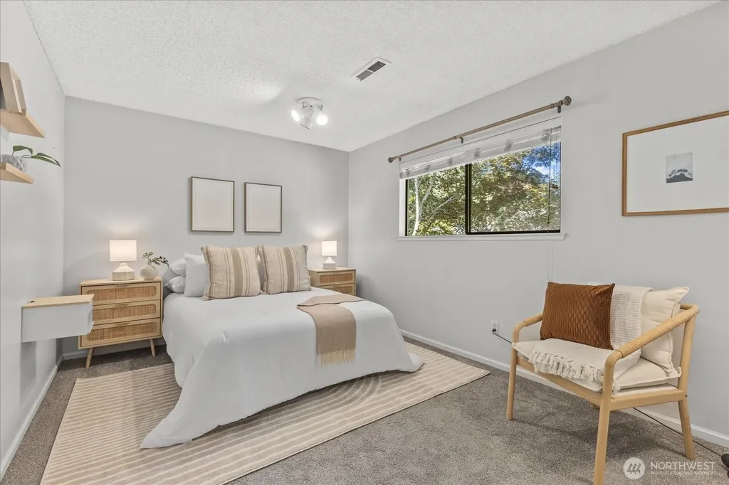 14215 110th Avenue NE Kirkland WA 98034
